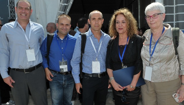 At the launch of JVP Cyber Labs, from left, partners Nimrod Kozlovsky and Yoav Tzruya; JVP General Partner Gadi Tirosh; Dr. Rivka Carmi, president of Ben-Gurion University; and Orna Berry, VP and general manager of the EMC Center of Excellence in Israel.
