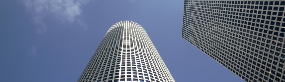 Israelis will pitch a startup idea in an elevator ride up the Azrieli Towers in a bid to win $100,000 in investment money. (Shutterstock)