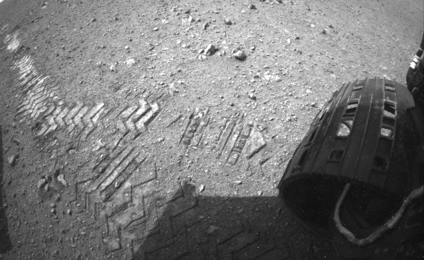 The image shows a close-up of track marks left by NASA's Curiosity rover. Image courtesy of NASA/JPL-Caltech.